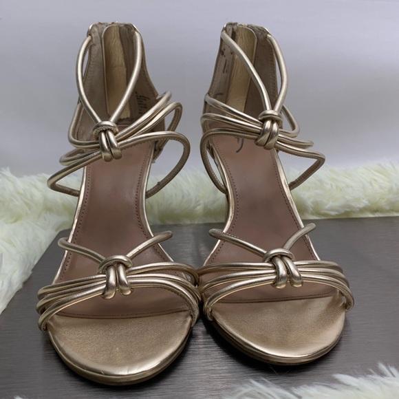 and ea wy Shoes - Gold Sandal Strappy Heels With Back Zipper NWOT